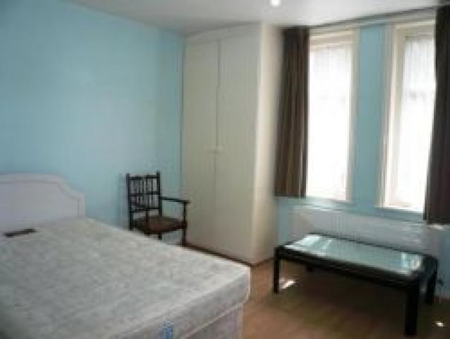 			2 Bedroom, 1 bath, 1 reception Flat			 Walm Lane, WILLESDEN GREEN